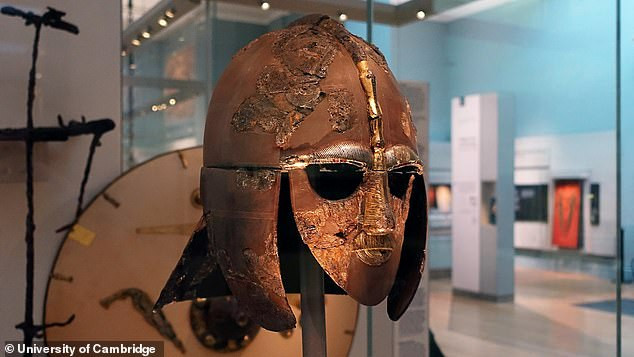 Theo kết quả nghiên cứu mới công bố của các chuyên gia thuộc Đại học Cambridge, phong tục chôn cất ở châu Âu thời Trung cổ khác biệt so với thời kỳ trước.