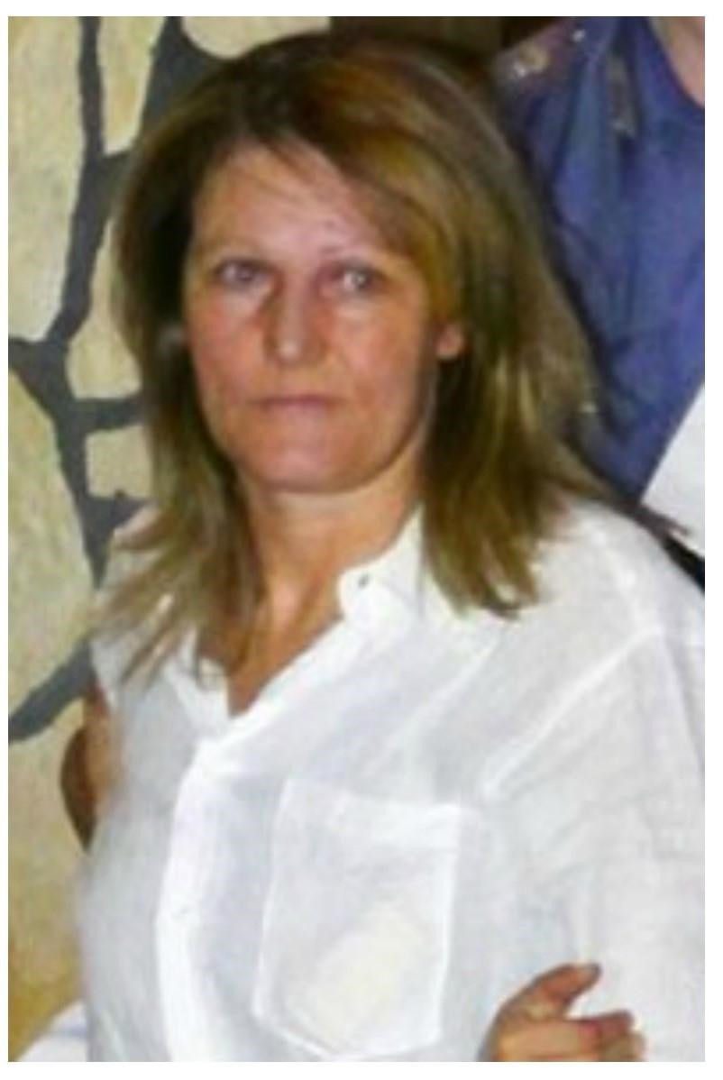 Trong giới tội phạm, Raffela D’Alterio được biết đến là bà trùm mafia khét tiếng thế giới. Ban đầu, Raffela là một bà nội trợ sống ở thành phố Naples, Italy.