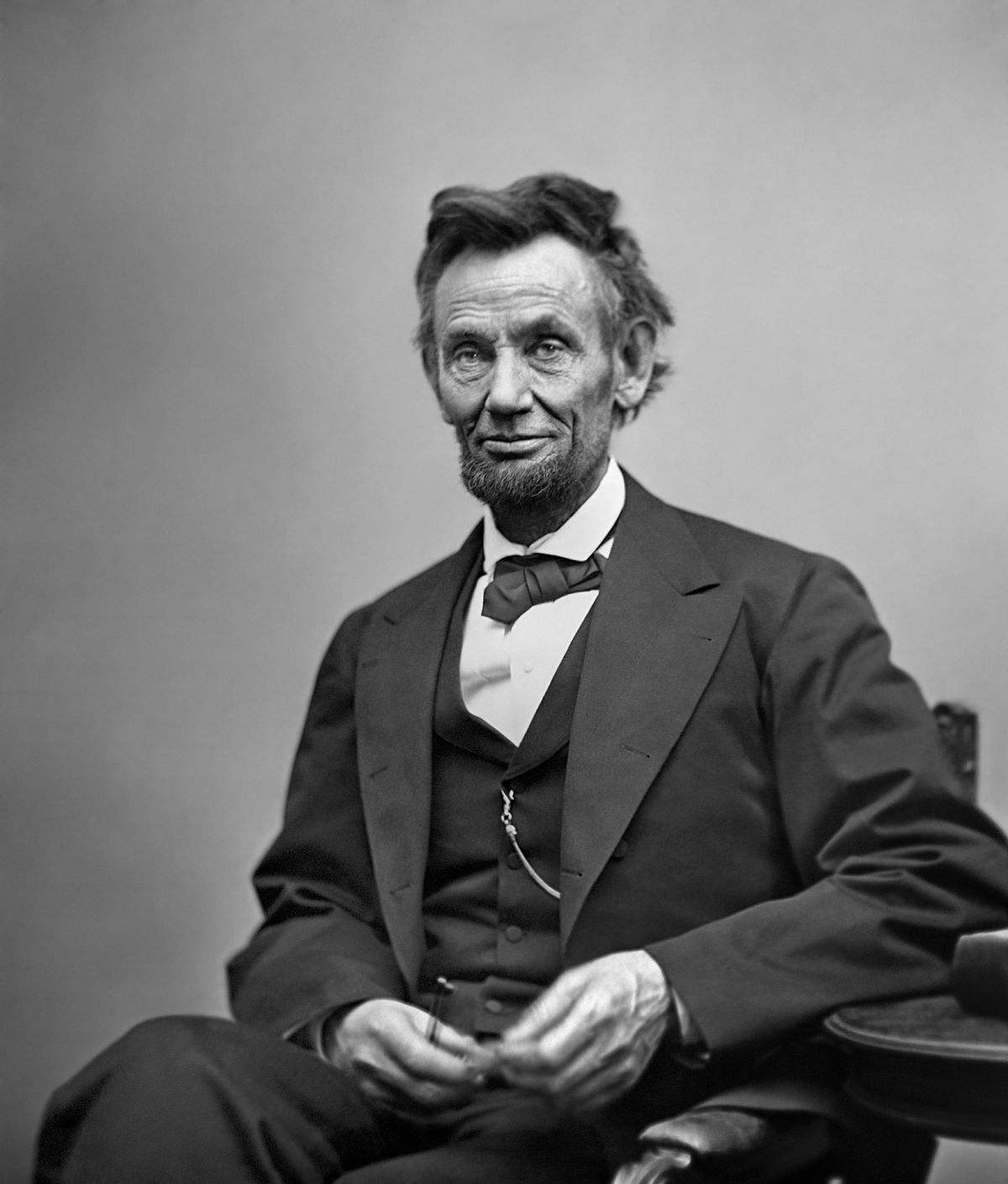 Bên cạnh hồn ma Đệ nhất phu nhân Abigail, bóng ma Tổng thống Abraham Lincoln được nhiều người nhìn thấy nhất ở Nhà Trắng.