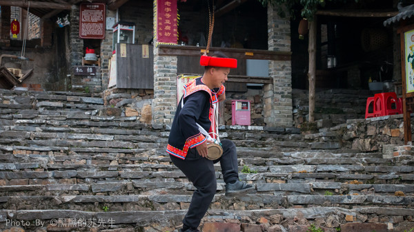 Khi đến đây, du khách sẽ thấy cuộc sống trở nên rất đơn giản và thuần khiết, cảm giác mệt mỏi đều tan biến cả. Nếu có thời gian, du khách nên dừng chân ngắm bình minh tại đây, cảnh vật thực sự rất thú vị.