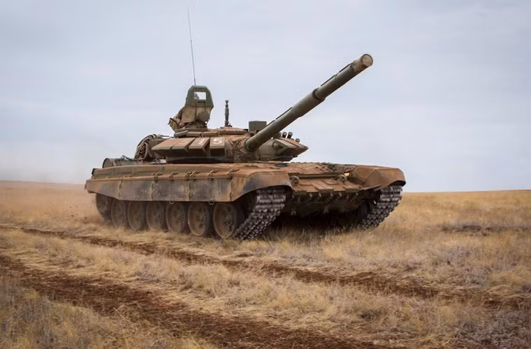 Xe tăng chiến đấu chủ lực T-72B3.