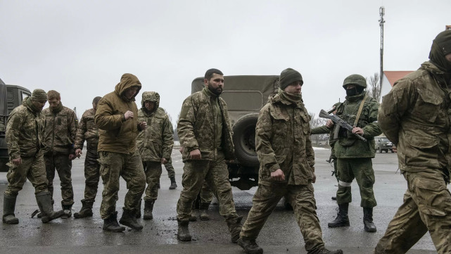 Nhưng làm thế nào để có thể tiêu diệt gần 100.000 quân tinh nhuệ của Quân đội Ukraine tại khu vực Donbass mới là ưu tiên hàng đầu của Quân đội Nga. Chỉ có thắng trận này, thì Nga mới đạt được những thỏa hiệp trong đàm phán về vấn đề trung lập và lãnh thổ của Ukraine. 