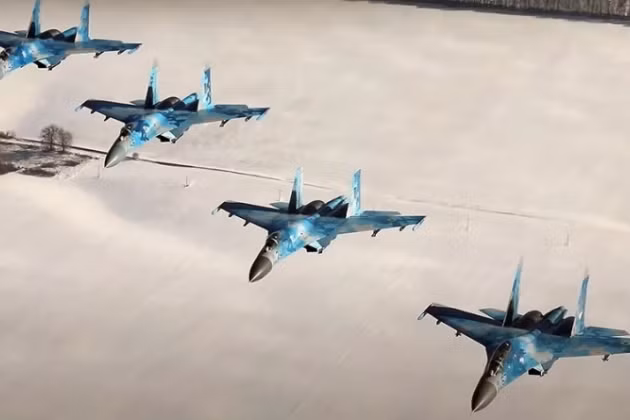 Lữ đoàn Không quân chiến thuật số 39 của Không quân Ukraine được trang bị chiến đấu cơ hạng nặng Su-27; đây cũng là đơn vị không quân mạnh nhất của Ukraine hiện nay. Còn vào đầu thập niên 1990, Lữ đoàn Không quân 39 được xếp vào một trong những lực lượng mạnh nhất ở châu Âu.