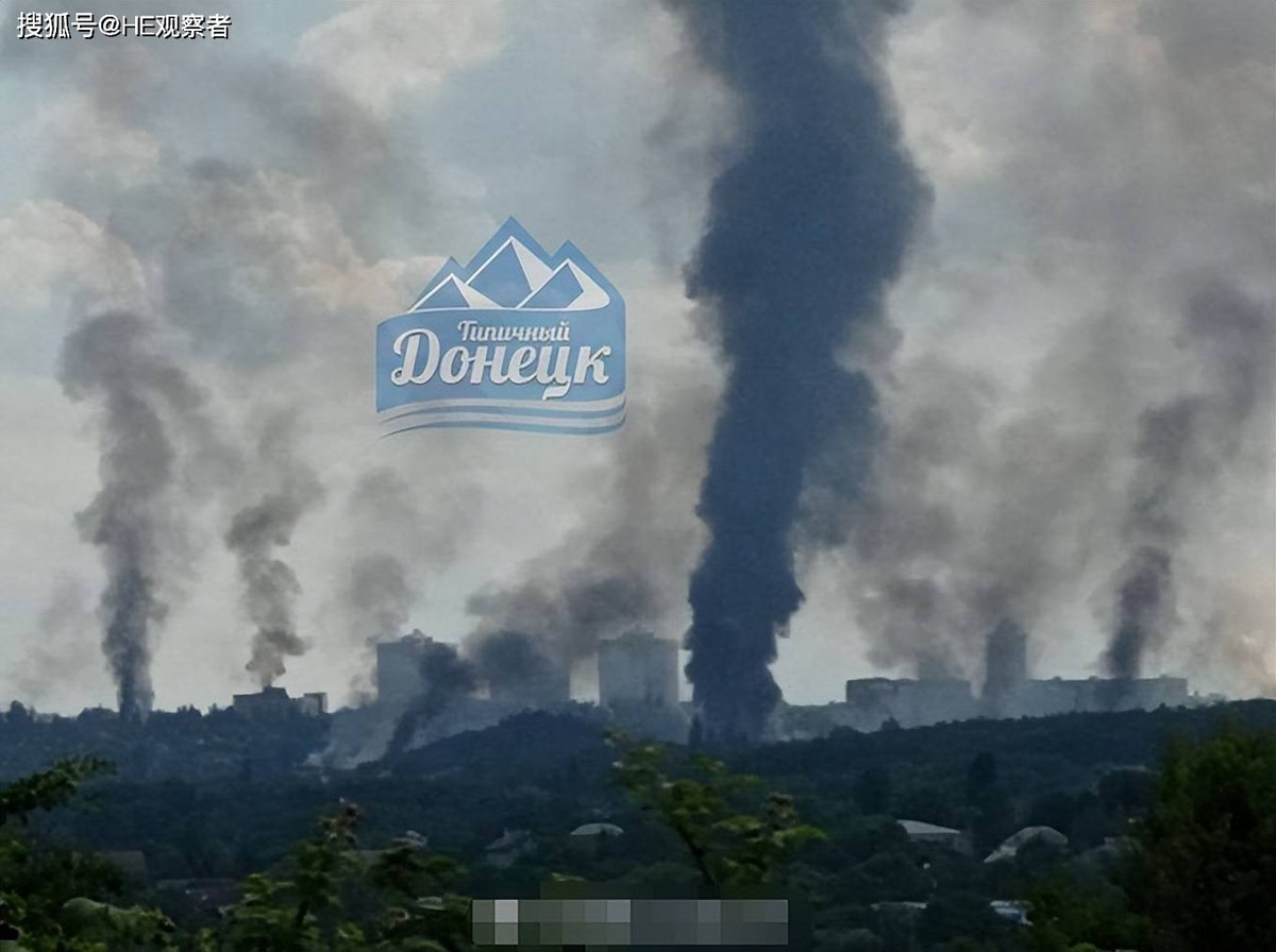 Vào sáng sớm ngày 27/6, một kho đạn của quân đội Nga đã phát nổ, theo thông tin tổng hợp nhận định, đó là do quân đội Ukraine sử dụng hệ thống tên lửa M142 bắn trúng.