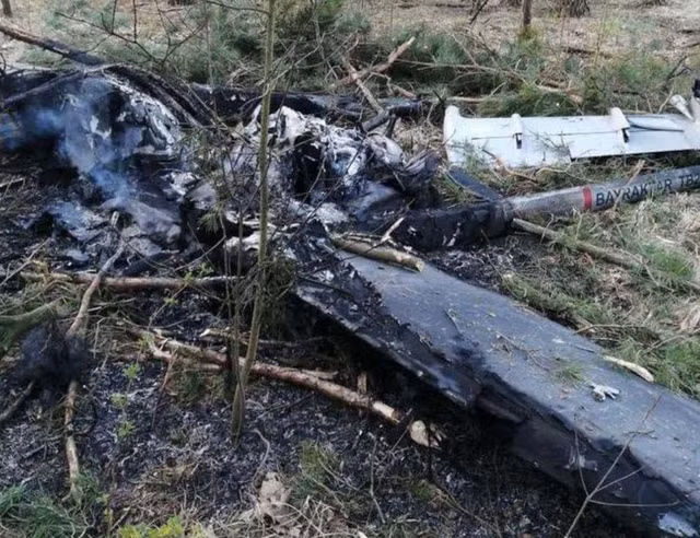 Đó cũng là trường hợp UAV TB-2 phải chịu nhiều tổn thất, do sự đánh chặn của hệ thống phòng không Nga. Hiện tại vẫn chưa có con số chính xác về việc UAV TB-2 của Ukraine bị thiệt hại bao nhiêu, nhưng Bộ Quốc phòng Nga rõ ràng đã phóng đại, thậm chí nhiều hơn tổng sản lượng sản xuất của công ty Bairakta. 