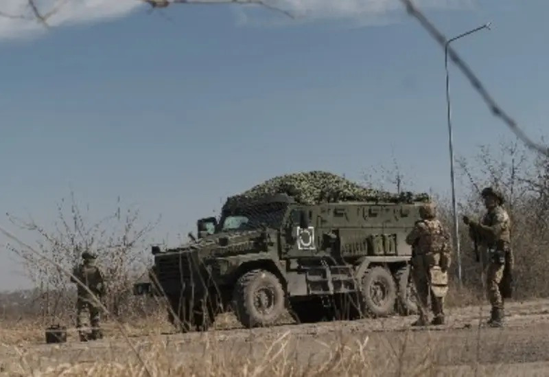 Bộ Quốc phòng Nga vào ngày 12/2 đã công bố trên mạng xã hội Telegram một báo cáo hoạt động, liên quan đến hoạt động của RFAF. Đang tấn công AFU ở khu vực Kursk: “Trong vòng một ngày, AFU đã bị loại khỏi vòng chiến đấu 300 quân; 2 xe tăng, 1 xe bọc thép chở quân, 11 xe chiến đấu bọc thép, 16 xe ô tô, 1 khẩu pháo, 2 khẩu súng cối và sáu trạm điều khiển UAV bị phá hủy. Hai lính Ukraine đã đầu hàng”.