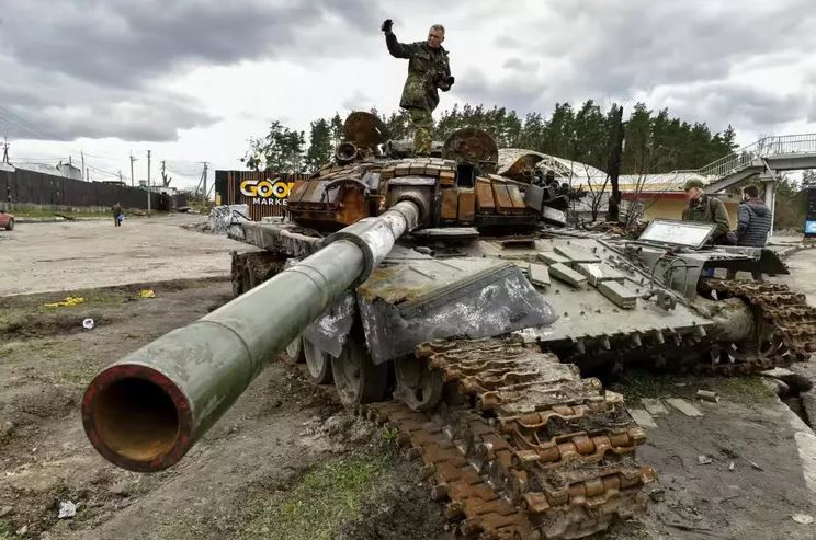 Cuộc xung đột Nga-Ukraine kéo dài hơn một năm và liệu đây có phải là một cuộc chiến tranh hiện đại? Hay nó chỉ dừng ở mức Chiến tranh Iran-Iraq trong thập nhiên 1980? Đây có lẽ là một điều khó có thể đưa ra nhận định chính xác.