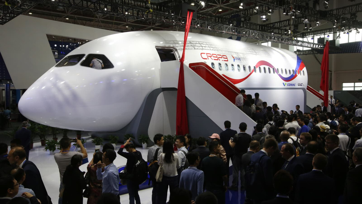 Kết quả có thể là động lực mới cho chương trình An-225 với sự tài trợ và hỗ trợ kỹ thuật của Nga. Cũng có thể có một chương trình ba bên với Trung Quốc, hiện đang nước này cũng đang theo đuổi việc phát triển chung một máy bay với Nga theo chương trình CR929.