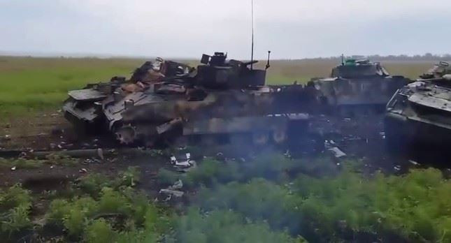 Trang Topwar của Nga ngày 28/10 đưa tin, lực lượng thiết giáp Ukraine chạm trán với quân Nga gần làng Novovanovka ở tỉnh Kursk, và hai bên đã giao chiến ác liệt. Trong trận đánh này, quân Nga đã tiêu diệt thành công một đơn vị thiết giáp, trang bị xe chiến đấu bộ binh Bradley, thuộc Lữ đoàn bộ binh cơ giới số 47 của Ukraine. Xe chiến đấu bộ binh M1A2 của Ukraine bị bắn cháy ở khu vực Kursk