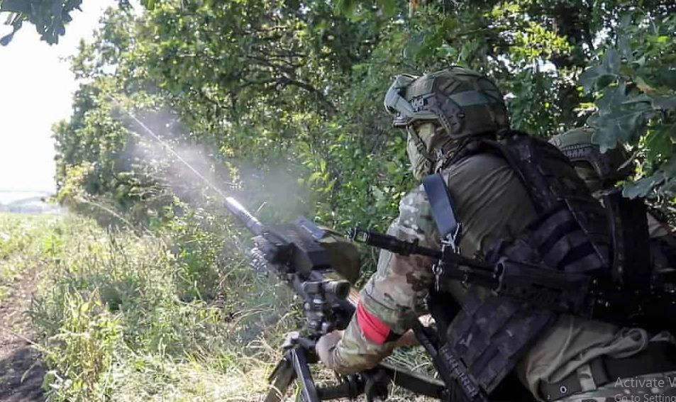 Ngoài việc huy động quân tinh nhuệ từ mặt trận Donbass, Ukraine còn sử dụng một số lượng lớn lính đánh thuê phương Tây ở mặt trận Kursk, trực tiếp giúp Quân đội Ukraine ổn định tình hình. Theo tình báo Nga, lính đánh thuê từ Ba Lan và các nước khác cũng bắt đầu đổ vào Kursk, để chiến đấu bên cạnh Quân đội Ukraine. 