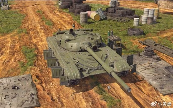 So với các xe tăng Liên Xô trước đây, xe tăng T-64 đã trải qua những thay đổi có tính “cách mạng về mọi mặt”. Trước hết, từ thiết bị truyền động, T-64 đã từ bỏ hộp số và ly hợp ma sát truyền thống, được cấu hình trên xe tăng Liên Xô trước đây mà sử dụng hộp số tự động, giúp tăng hiệu suất động cơ và khả năng cơ động.