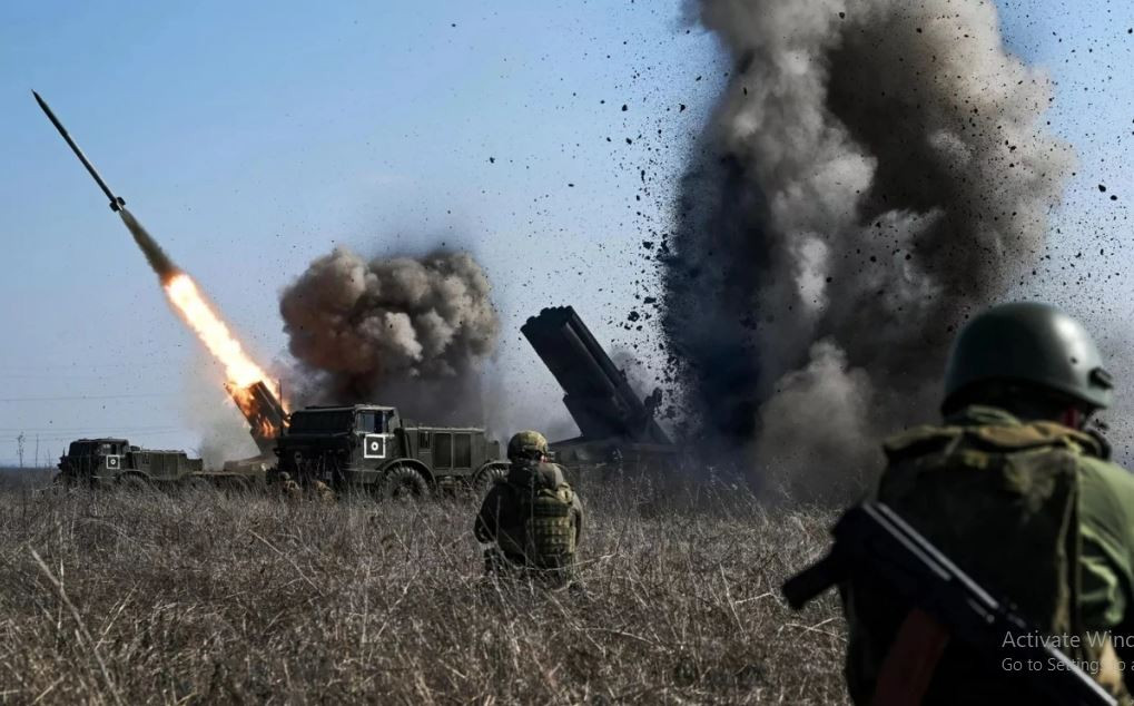 Tuy nhiên, sau khi Quân đội Nga huy động quân và tiến hành phản công ở mặt trận Kursk, Quân đội Ukraine rơi vào tình trạng hỗn loạn. Theo hãng tin Reuters, lãnh thổ Nga hiện do Quân đội Ukraine kiểm soát chỉ chưa đầy 800 km2 và thậm chí còn thấp hơn nhiều nữa.