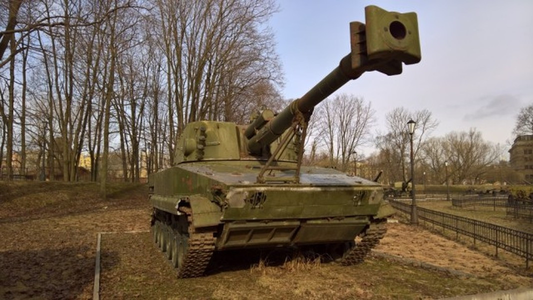 Nguyên mẫu 2S18 Pat-S vẫn ở bãi thử nghiệm Rzhev trong một thời gian dài. Vài năm trước, nó đã được chuyển đến Viện Bảo tàng Lịch sử Quân sự của pháo binh, công binh và thông tin tại thành phố St. Petersburg.