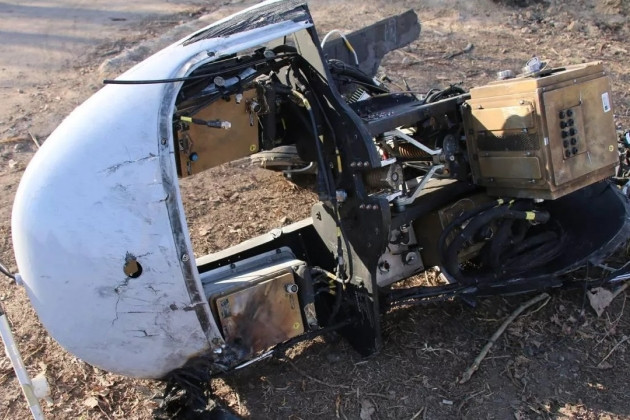 Quân đội Nga thu hai khẩu pháo tự hành bánh hơi Caesar của Pháp - Hình 2 Quan doi Nga thu hai khau phao tu hanh banh hoi Caesar cua Phap-Hinh-2