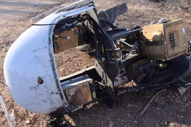 Quân đội Nga thu hai khẩu pháo tự hành bánh hơi Caesar của Pháp - Hình 2 Quan doi Nga thu hai khau phao tu hanh banh hoi Caesar cua Phap-Hinh-2