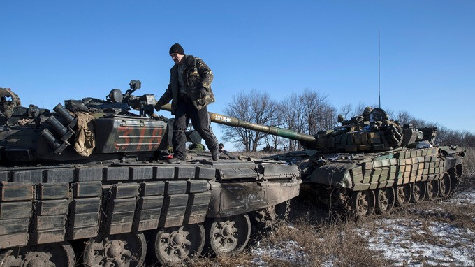 Konrad Muzika, một nhà phân tích quốc phòng của Rochan Consulting, nói với phóng viên The New York Times: “Nếu quân Nga chiếm được Dnipropetrovsk, thì quân Ukraine ở phía đông, nếu không được rút lui kịp thời, họ có thể bị bao vây và quét sạch rất nhanh”. 