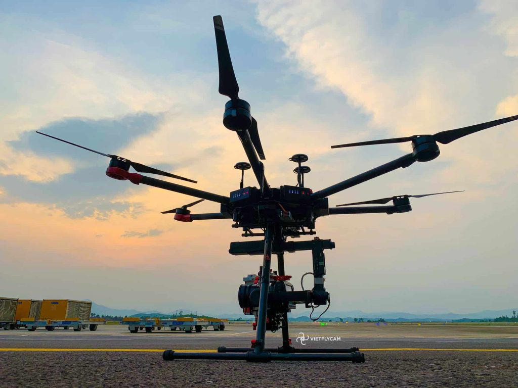 Nhiệm vụ chính của UAV FPV Golub là tấn công các mục tiêu có diện tích rộng hoặc những mục tiêu đơn lẻ; nó có tên Golub là vì nó có thể bay vòng trên đầu mục tiêu và thả vũ khí một cách chính xác. Để thực hiện nhiệm vụ tấn công, UAV Golub sử dụng “công nghệ thị giác máy” để tập trung camera vào mục tiêu. 