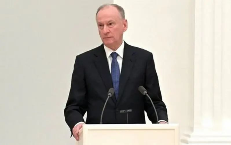 Ông Patrushev cho biết, theo các cơ quan liên quan của Nga, những kẻ khủng bố đều đến từ ISIS, nhưng lại có liên quan đến đặc vụ phương Tây. Sau cuộc điều tra chi tiết, Bộ Ngoại giao Nga ngày 31/3 tuyên bố, vụ tấn công khủng bố là do Chính phủ Ukraine lên kế hoạch.