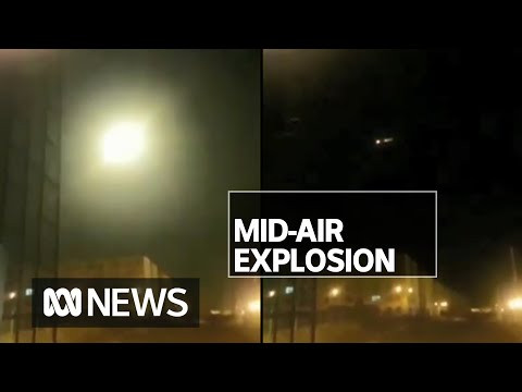 Trên các đoạn video do người dân địa phương quay được cho thấy, khoảnh khắc máy bay bị va chạm và mảnh vỡ của nó rơi xuống một tòa nhà dân cư. Đánh giá qua video, chiếc máy bay thực sự đã bị một tên lửa bắn trúng.