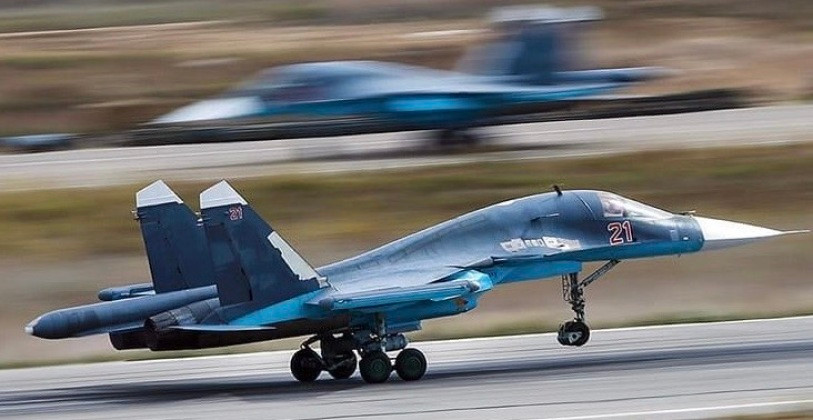 Su-34 là máy bay chiến đấu có tầm hoạt động xa nhất trên thế giới, với tầm hoạt động tương đương với các máy bay ném bom chiến lược siêu thanh như Tu-22M; mặc dù Su-34 chỉ là máy bay chiến đấu chiến thuật. Ảnh: MG. 