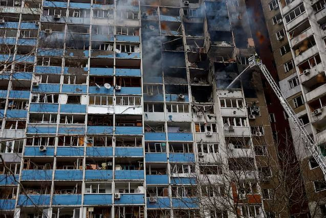 Tên lửa Zircon trong lần tiến công vừa qua, rất có thể đã được phóng đi từ hệ thống tên lửa phòng thủ bờ biển Bastion. Còn loại vũ khí siêu thanh đã được Nga sử dụng để tấn công các mục tiêu trước đây, là tên lửa Kinzhal, thì được phóng bởi máy bay MiG-31K.