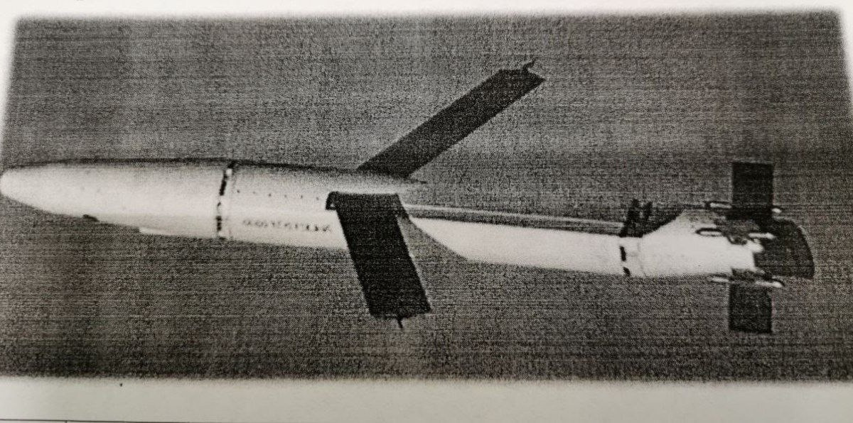 Tầm bay tối đa của bom UMPB D-30SN từ 90-120 km, chúng có thể được phóng đi từ máy bay hoặc từ loại pháo phản lực BM-30 của Nga, khiến cho các cuộc tấn công của Nga trở nên bất ngờ. Ngoài ra, loại bom này rẻ hơn nhiều so với tên lửa đạn đạo chiến thuật Iskander. 