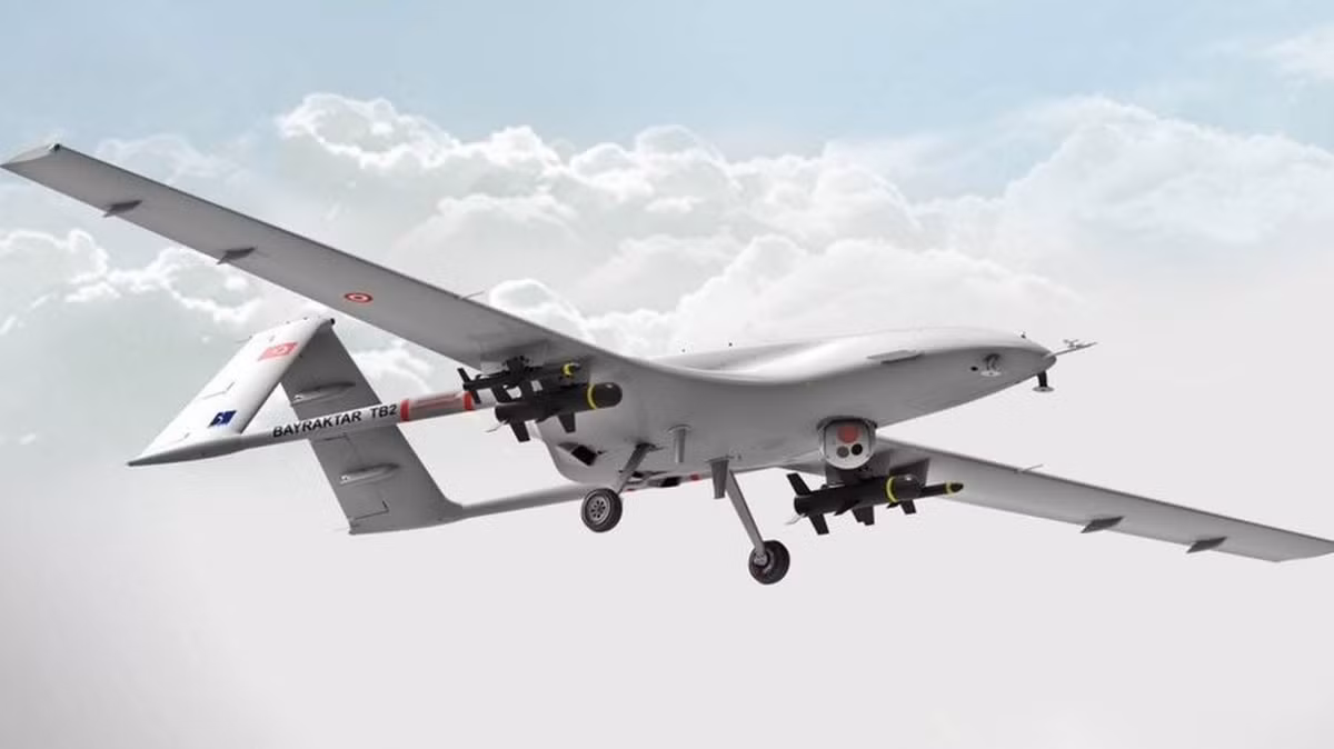 Trước bối cảnh Quân đội Ukraine đang chuẩn bị tấn công Donbass trong thời gian tới và UAV TB2 là mối nguy hiểm lớn nhất cho phía ly khai; phía Nga đã chủ trương chuyển giao vũ khí phòng thủ cho phe ly khai, tương đương như của Anh, Mỹ chuyển cho Quân đội Ukraine.
