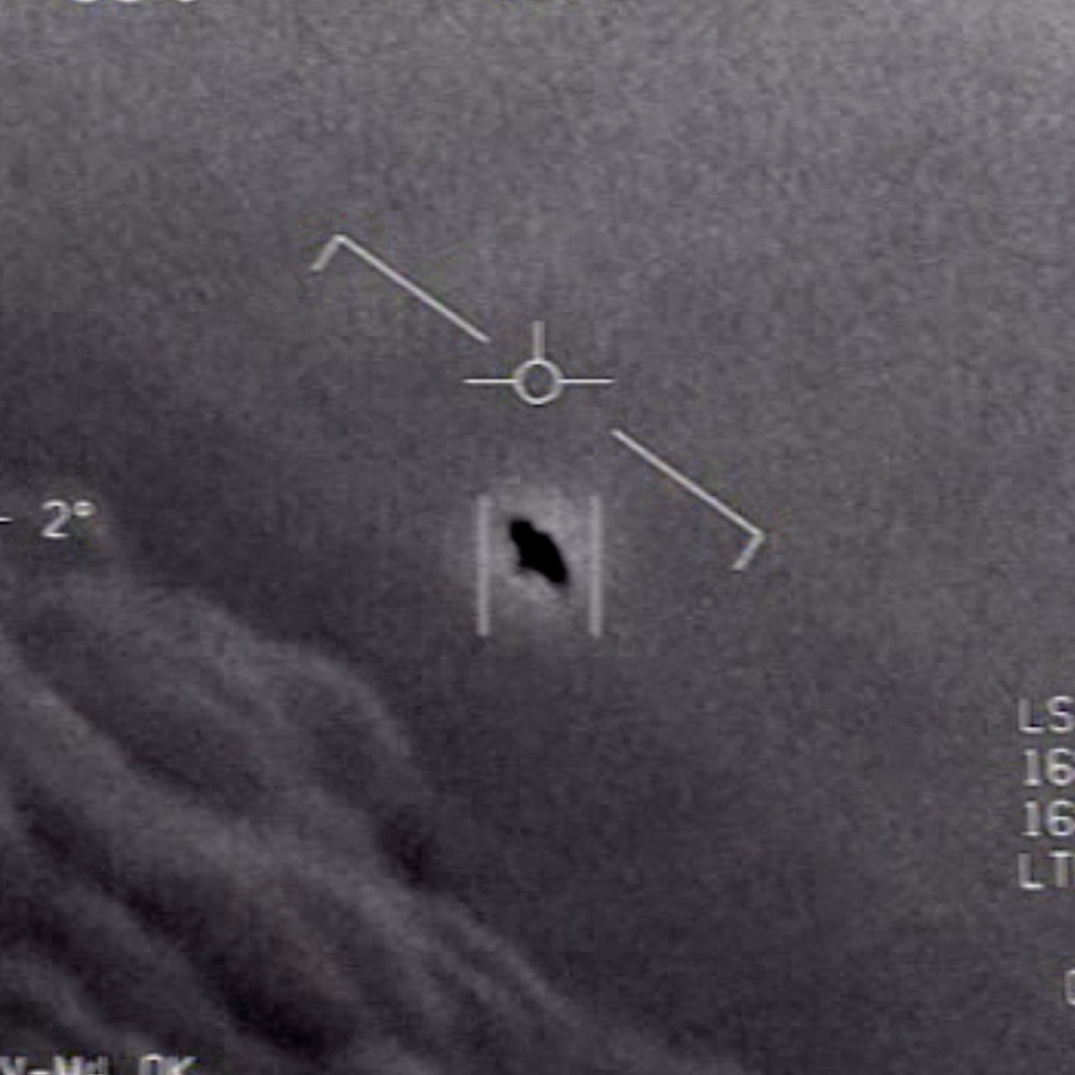 Loại polymer này, khi được sử dụng cùng với một số hệ thống điện tử TR-3B bên trong, có thể tạo cho phương tiện một hình dáng giống như một con tàu nhỏ hoặc một vật thể hình trụ bay trên màn hình radar.