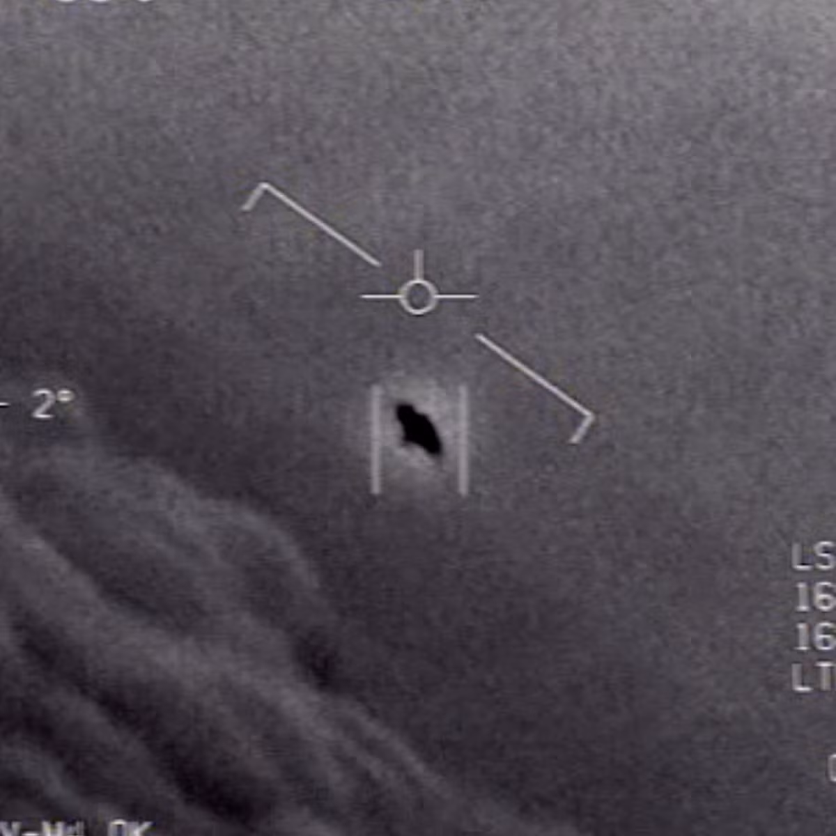 Loại polymer này, khi được sử dụng cùng với một số hệ thống điện tử TR-3B bên trong, có thể tạo cho phương tiện một hình dáng giống như một con tàu nhỏ hoặc một vật thể hình trụ bay trên màn hình radar.