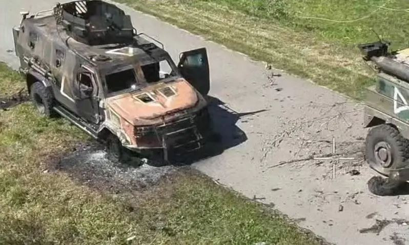 Phân tích như vậy, bạn đọc có thể tưởng tượng, chiến lược "Blitzkrieg" của Ukraine đã kết thúc trước khi nó bắt đầu, khi họ gặp phải sự kháng cự kiên cường của Quân đội Nga, khiến cuộc tấn công của họ bị chặn lại và bị tổn thất nặng. Như vậy yếu tố bất ngờ đã không còn.