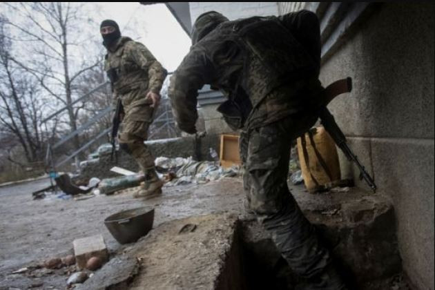 Gần đây, Wagner lại gửi tin vui, khi có thông tin, các đơn vị lính đánh thuê đã tiến vào thành phố thành công và hiện đang giao chiến tay đôi với Quân đội Ukraine. Từ các điểm chốt phòng ngự ven đô, đến đường phố và từng tòa nhà ở Bakhmut, lính đánh thuê Wagner có mặt ở khắp mọi nơi.