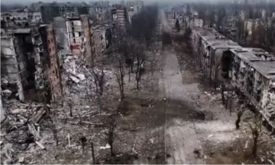 Đồng thời NTY viết rằng, ngay cả khi các tuyến phòng thủ của Ukraine ổn định phía sau Avdiivka, thì thành phố nằm dưới sự kiểm soát của Nga sẽ cho phép Moscow điều quân và vũ khí cho các cuộc tấn công theo hướng khác. Do vậy, việc kiểm soát Avdiivka có thể cải thiện thế trận của Nga.