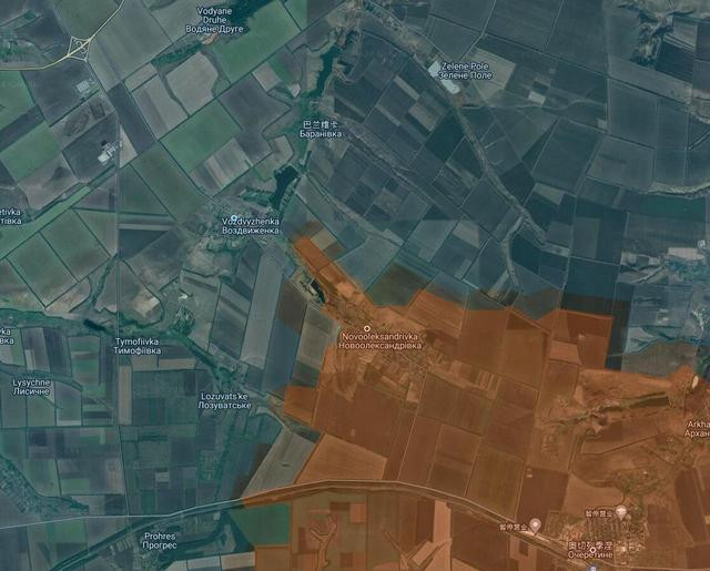 Vì vậy, cuộc tấn công hiện tại của Cụm quân Trung tâm theo hướng này vẫn đang chờ sự xuất hiện của các chiến dịch lớn; và hình thức chiến đấu này chắc chắn không có nghĩa là nó không thể chiếm giữ lãnh thổ. Hiện tại, quân của Cụm quân Trung tâm đã chiếm thêm làng Novooleksandrivka, làng Sokil và Novopokrovs'ke; tất cả đều nằm xung quanh cứ điểm Ocheretine.