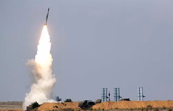 Có thể thấy, các loại tên lửa phòng không S-300, S-350, S-400, Buk-M2 của Nga rất khó phát hiện và có thể đánh chặn mục tiêu tầm thấp một cách hiệu quả. Các tên lửa này, chỉ thích hợp để đánh chặn các mục tiêu ở độ cao lớn và trung bình.