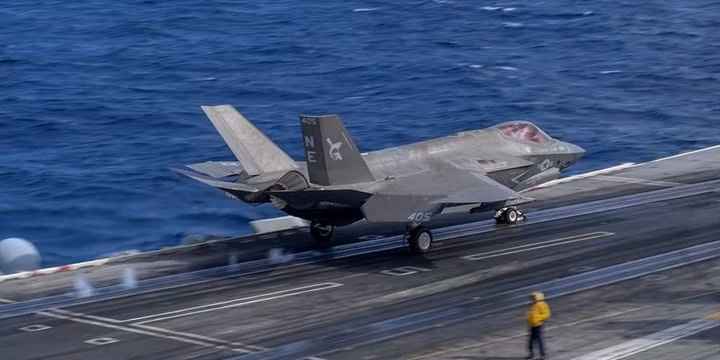 Giờ đây, F-35 có thể hoạt động trong các khu vực tiềm tàng xung đột giữa các cường quốc xung quanh Âu-Á. Ví dụ, Mỹ và các đồng minh của họ đã triển khai F-35 trên một khu vực rộng lớn từ Alaska đến Australia và ở Tây Thái Bình Dương. Hiện có nhiều F-35 hơn trên các tàu của Hải quân và Thủy quân lục chiến Mỹ.