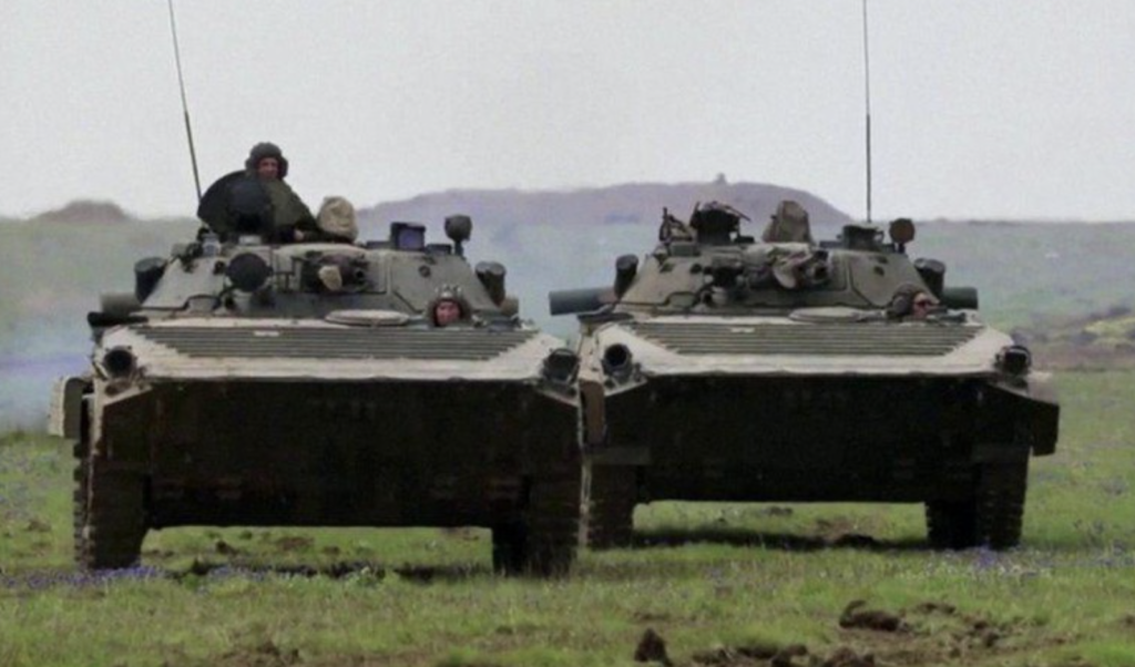 Tuy nhiên, bằng bất kỳ biện pháp nào, cuộc khủng hoảng Nga – Ukraine còn lâu mới kết thúc. Mặc dù Nga đã đưa ra một số tuyên bố về việc rút quân, kèm theo hình ảnh và video, nhưng Mỹ và các đồng minh vẫn “tỏ ra nghi ngờ”.