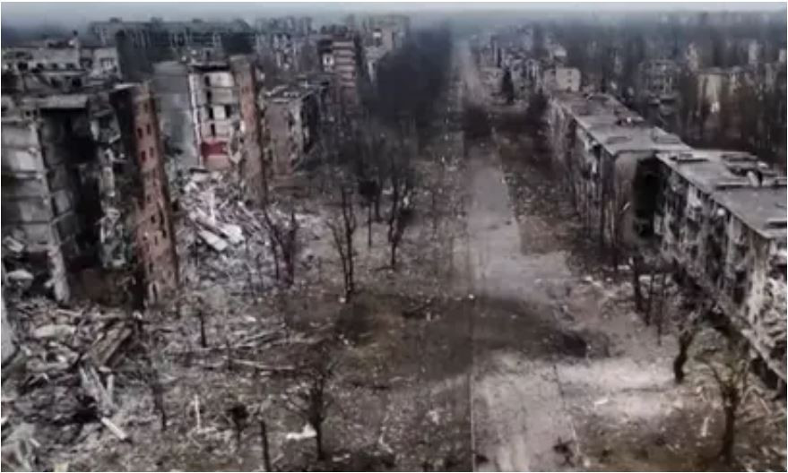 CNN viết rằng, Quân đội Nga đã thay đổi chiến thuật từ “pháo bắn mở màn, bộ binh xung phong” sang “bom phá mở đường, pháo binh dọn dẹp và bộ binh vào thu dọn chiến trường”. Chiến thuật này giúp quân Nga thiệt hại tối thiểu về quân số trong chiến đấu, mà hiệu quả chiến đấu được tăng lên. 