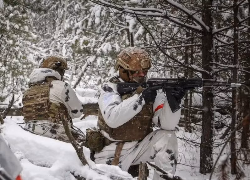 CNN chỉ ra rằng, việc quân Nga tràn ngập Avdiivka nên được coi là một chiến thắng lớn của Nga. Hiện các đơn vị quan trọng của Bộ chỉ huy Vostok, cũng như lực lượng hàng không chiến thuật của Nga tham gia chiến đấu ở Avdiivka, sẽ được sử dụng để tiến hành các hoạt động chiến đấu ở nơi khác. 