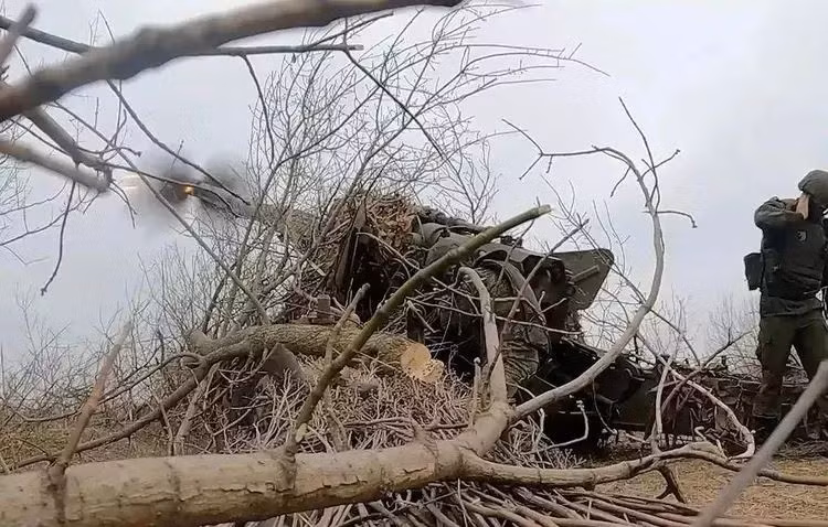 Thông tin tình báo mà Mỹ cung cấp theo thời gian thực này, cho phép Quân đội Ukraine tấn công các vị trí của Quân đội Nga một cách chính xác. Tuy nhiên, các quan chức Mỹ từ lâu đã nhấn mạnh rằng, Ukraine đóng vai trò quyết định trong việc lên kế hoạch và thực hiện các cuộc tấn công.