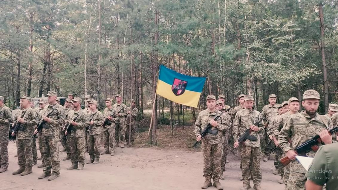 Một số nhà phê bình chỉ ra rằng, tổng cộng có khoảng 1.700 binh sĩ bị phát hiện đã rời Lữ đoàn mà không được phép, trước khi đơn vị này được đưa tới chiến trường. Họ cho rằng, đây là “tội ác” của quan chức quân đội, hơn là trách nhiệm của quân nhân.