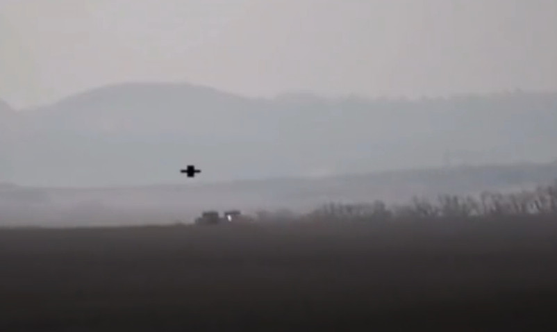 Lo lắng trước tình hình khu vực Miền Đông Ukraine leo thang, Nhà khoa học chính trị Nga Yevgeny Satanovsky đã phát biểu, sau các cuộc không kích vào Donbass, quân đội Ukraine sẽ sử dụng UAV tấn công nhằm vào công dân và cơ sở hạ tầng quân sự của Nga ở Crimea.