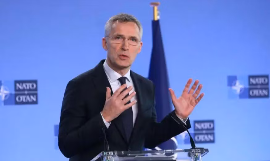 Ông Stoltenberg nói thêm: “Ukraine chắc chắn có quyền tự vệ và chiến thắng thuộc về Ukraine”. Tổng thư ký NATO tin chắc, Nga đã không đạt đột phá lớn ở Kharkov trong chiến dịch vừa qua và Ukraine sẽ chiến thắng. (Nguồn ảnh: Ukrinform, CNN, Kyiv Independent).