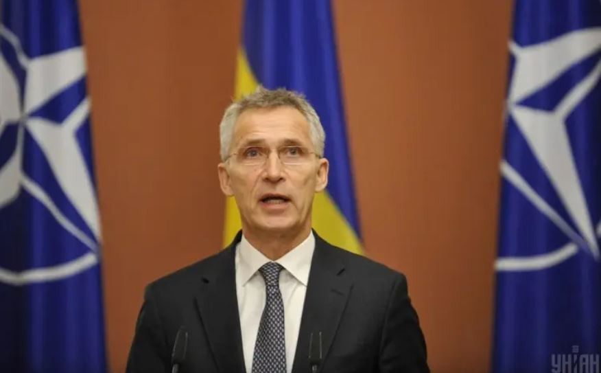 Trong khi đó Tổng thư ký NATO Jens Stoltenberg trả lời câu hỏi liệu ông có tin rằng, lực lượng Ukraine ở Kharkov có thể chống chọi được với cuộc tấn công mùa hè của Nga hay không? "Bây giờ tôi càng tự tin hơn, NATO đang hỗ trợ Ukraine để giành chiến thắng trong cuộc phong tỏa này", ông nói trong cuộc trả lời phỏng vấn với Radio Liberty hôm 31/5.