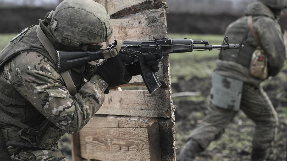 Đánh giá chung, sau hàng loạt điều chỉnh chiến thuật của quân đội Nga, những biện pháp của họ đã phát huy hiệu quả và tình hình trong khu vực bờ nam sông Dnieper ở Kherson không xấu đi thêm.