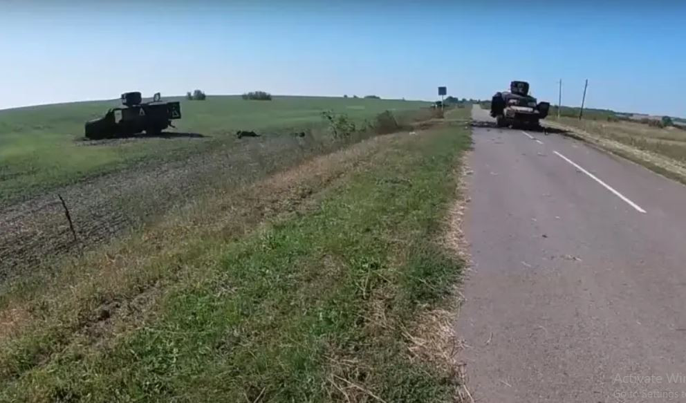 Tại khu vực Kursk và Belgorod, tổn thất của Quân đội Ukraine đặc biệt nặng nề. Theo thông tin của Bộ Quốc phòng Nga ngày 20/8, Quân đội Ukraine đã mất hơn 3.000 người trong ngày hôm đó. Xác nhiều binh sĩ Ukraine bị bỏ lại trên chiến trường và thi thể của họ nằm rải rác ở các cánh rừng của tỉnh Kursk. 