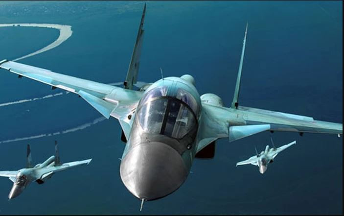 Lần tham chiến đầu tiên của Su-34 là cuộc chiến tranh tại Gruzia vào năm 2008; trong cuộc chiến này, Su-34 tiến hành nhiệm vụ chế áp điện tử, chống lại hệ thống phòng không Gruzia. Không quân Nga lần đầu tiên tiến hành tác chiến điện tử thực chiến và Su-34 đã thể hiện tốt vai trò của nó. 