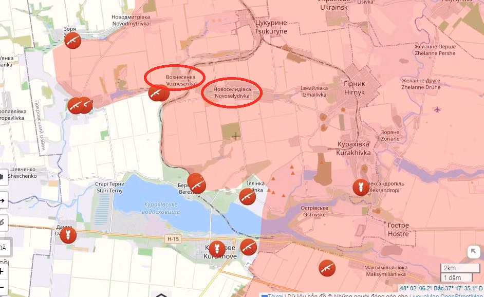 Ở khu vực phía bắc hồ chứa Kurakhove, Cụm quân Trung tâm đã tràn ngập Voznesenka và Novoselidivka, mặc dù điều này vẫn chưa được xác nhận bằng video, nhưng xét theo cấu hình hiện thời của tuyến đầu, thông tin này có thể đúng. Sự tiến triển cũng đã được quan sát thấy trong làng Novoselidivka. 
