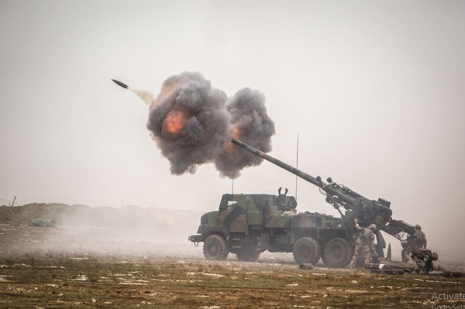 Ngoài ra, Pháp và Đan Mạch còn có kế hoạch cung cấp 80.000 viên đạn pháo 155mm trong năm nay, nhiều hơn gấp đôi so với con số kể từ khi cuộc xung đột Nga-Ukraine bắt đầu cách đây hơn hai năm.