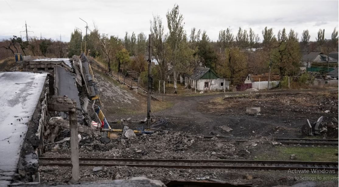 Nhưng việc AFU thất thủ ở làng Shevchenko không phải do họ không để quân đến, mà chính xác là họ không còn bộ binh để đưa đến. Hãng tin Mỹ CNN trong cuộc phỏng vấn một chỉ huy Ukraine chiến đấu ở Pokrovsk nói rằng, họ phải sử dụng UAV FPV để thay lính bộ binh chiến đấu vì không có quân.