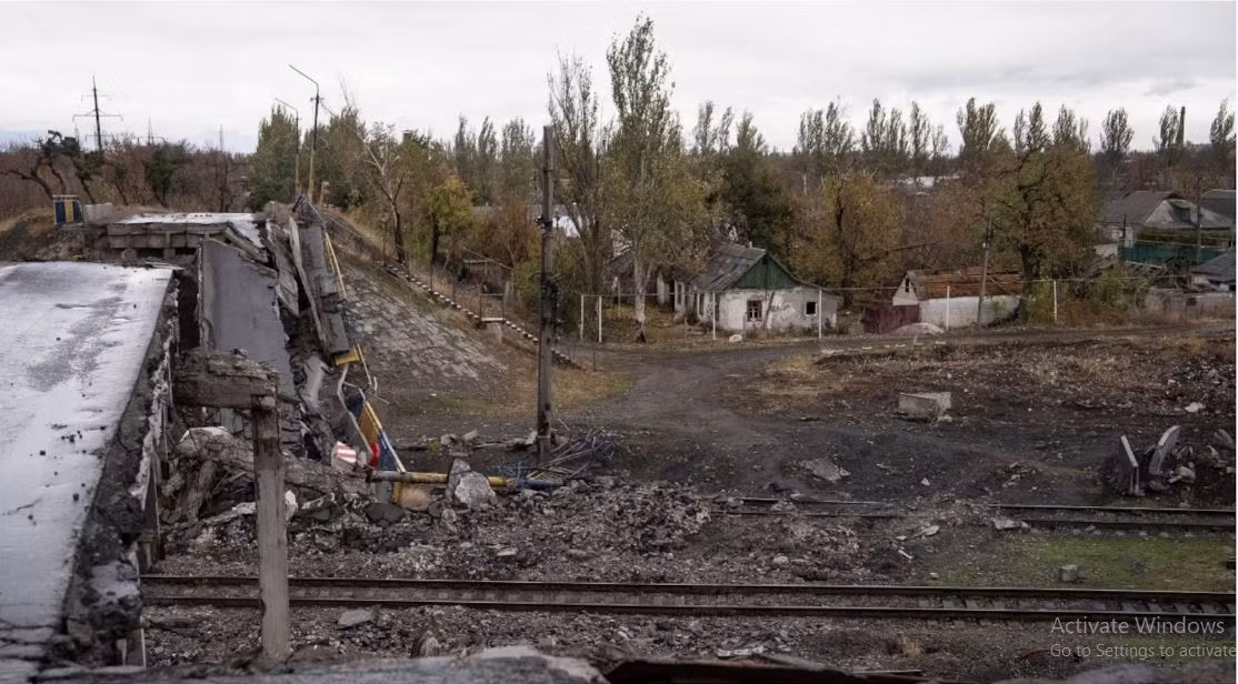 Nhưng việc AFU thất thủ ở làng Shevchenko không phải do họ không để quân đến, mà chính xác là họ không còn bộ binh để đưa đến. Hãng tin Mỹ CNN trong cuộc phỏng vấn một chỉ huy Ukraine chiến đấu ở Pokrovsk nói rằng, họ phải sử dụng UAV FPV để thay lính bộ binh chiến đấu vì không có quân.